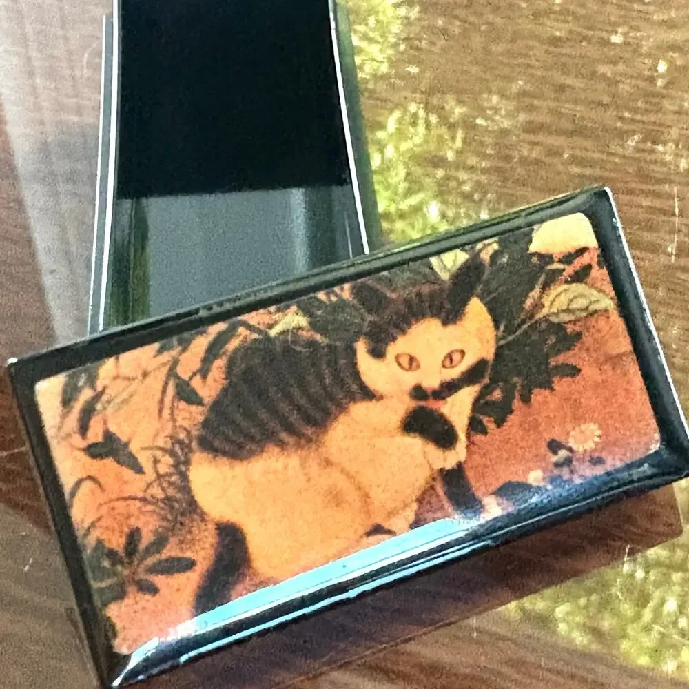 Vintage Mini Cat Trinket Box – Black Lacquered Box with Cat Artwork